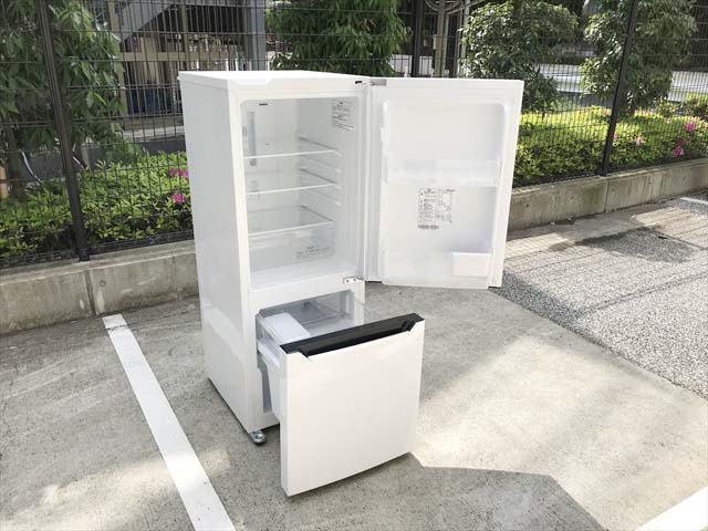 2ドア冷凍冷蔵庫2018年製