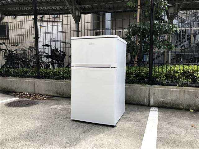 アイリスオーヤマ2ドア冷蔵庫コンパクト81リットル